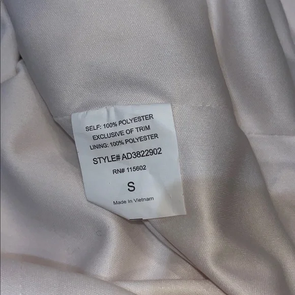 ASTR the Label Ivory Sleeveless shift mini dress Side Zipper Size Small NWT - Picture 7 of 9